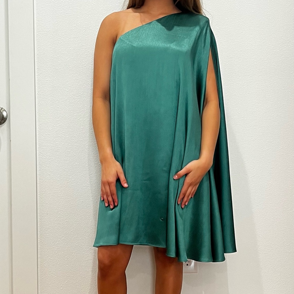 One-Shoulder Green Dress